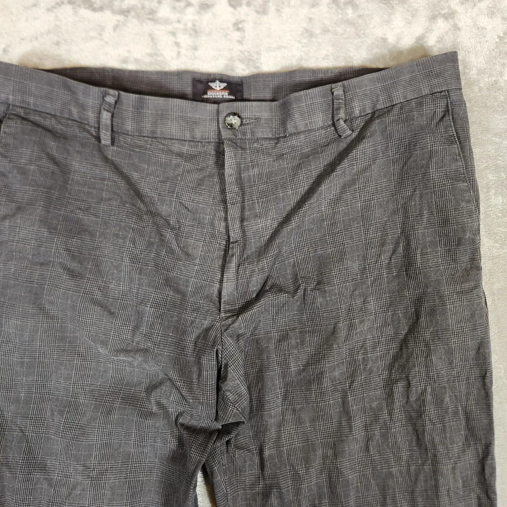 Dockers Pants Men's 39X31 Signature Khaki Gray Cotton Blend High‎ Rise